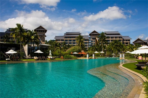 加盟重庆火锅连锁店有前途吗，放牛娃火锅加盟费用贵不贵